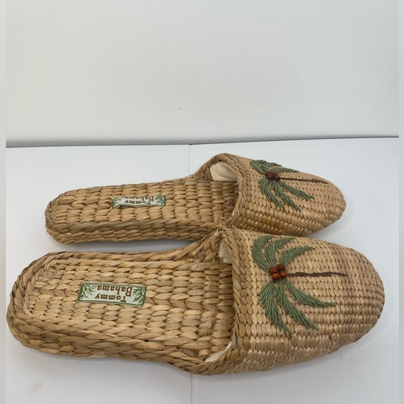 Tommy Bahama NWT Natural Woven Slippers with Green Palm Embroidery - Picture 3 of 6